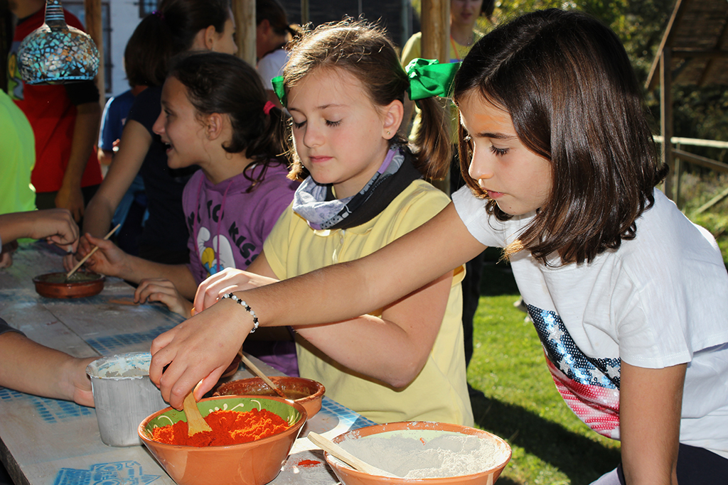 Pigmentos naturales en Peque Camp y JoveCamp